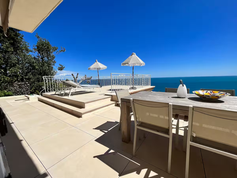 8 personnes - 3 chambres - 3 salles de douches