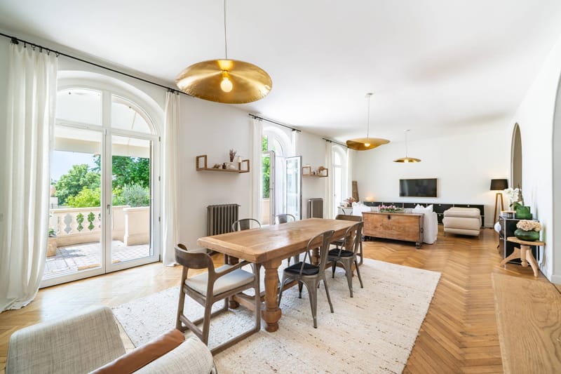 10 personnes - 5 chambres - 2 salles de douches