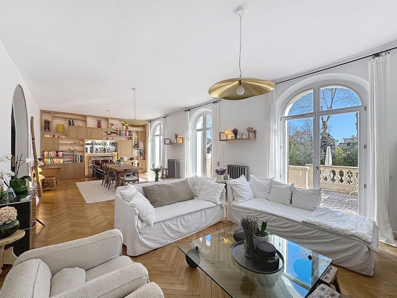 10 personnes - 5 chambres - 2 salles de douches