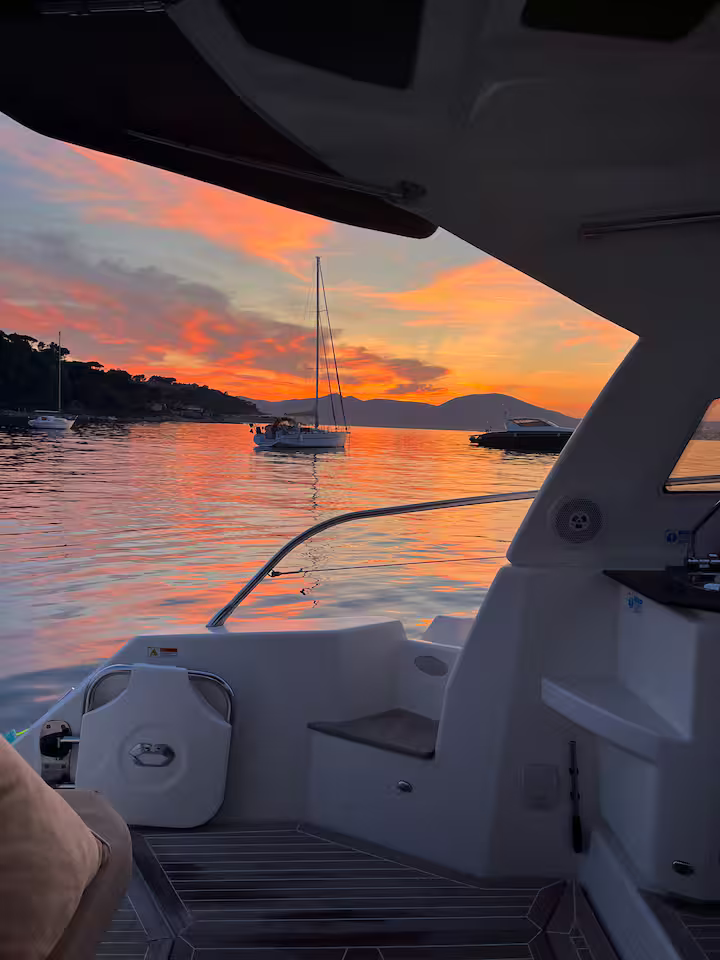 4 personnes - 2 chambres - 1 salle de couche