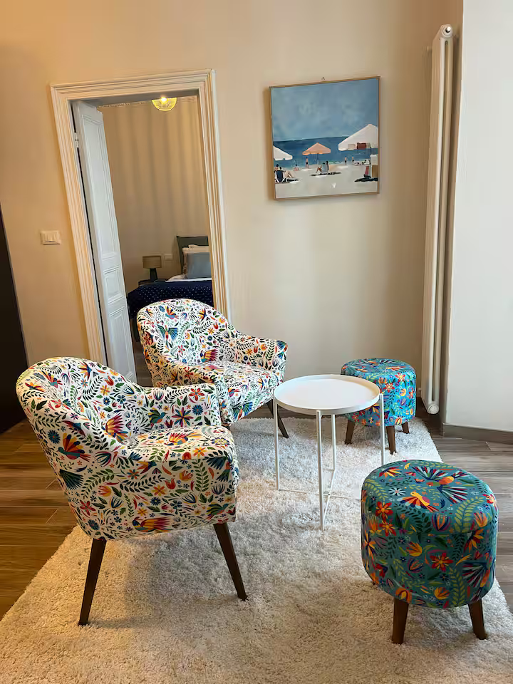 6 personnes - 2 chambres - 1 salle de douche  