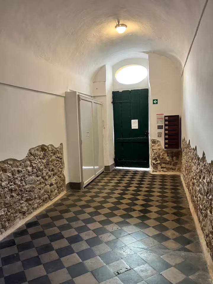 6 personnes - 2 chambres - 1 salle de douche  