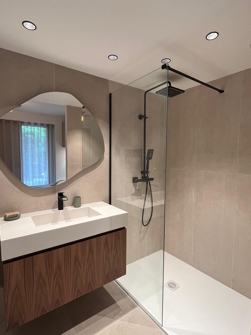 4 personnes - 2 chambres - 1 salle de douche