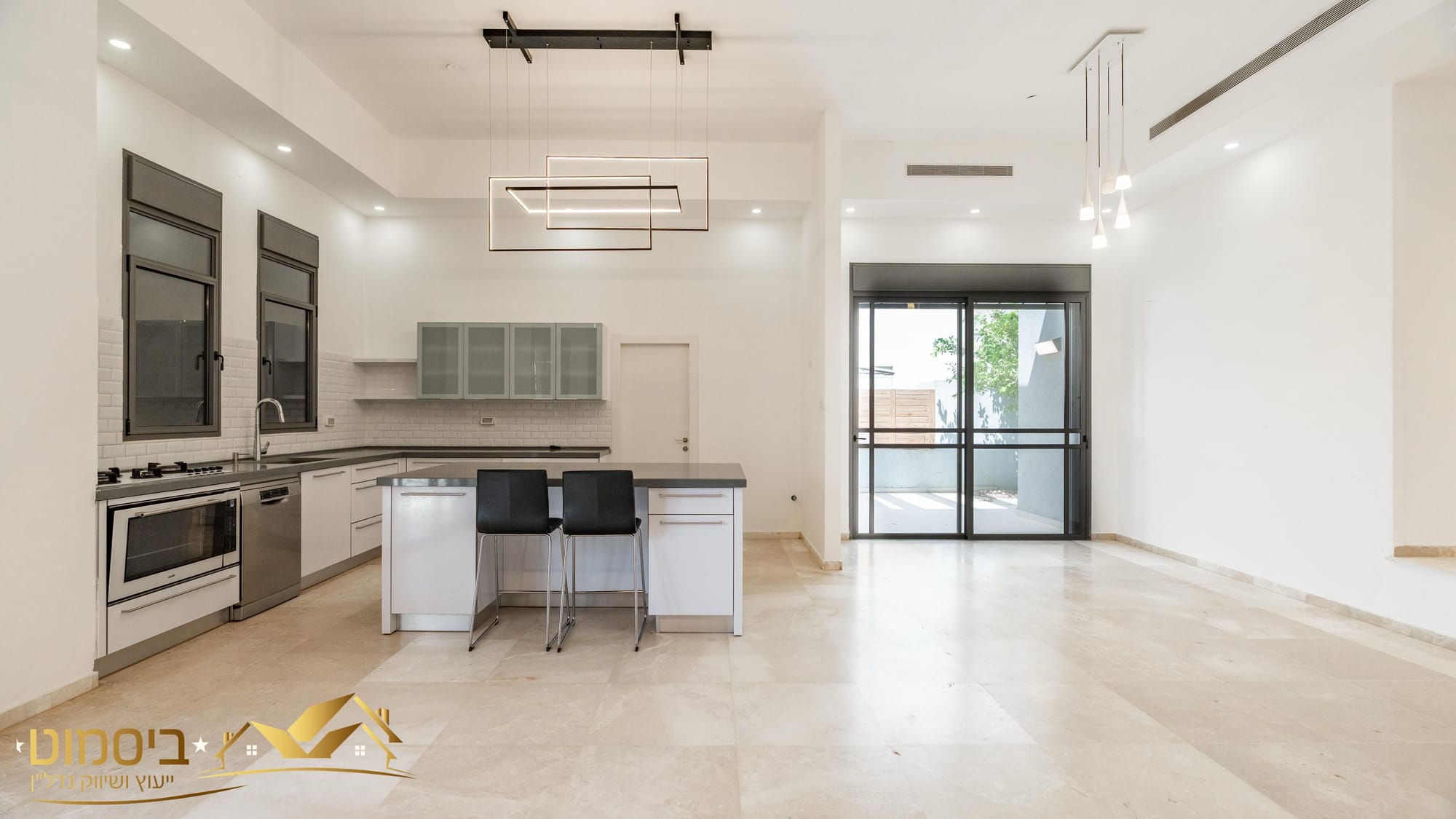 וילה מפלס 1 בפלח 7 