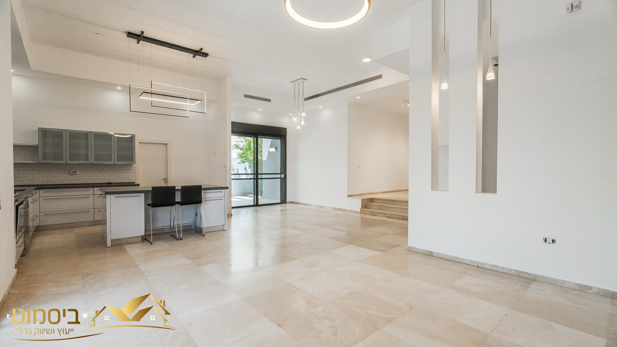 וילה מפלס 1 בפלח 7 