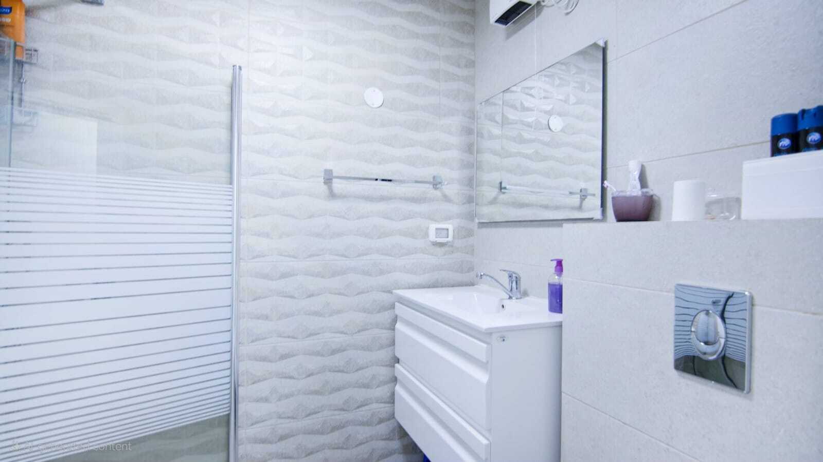 שכונה ה' בית פרטי 6 חד 