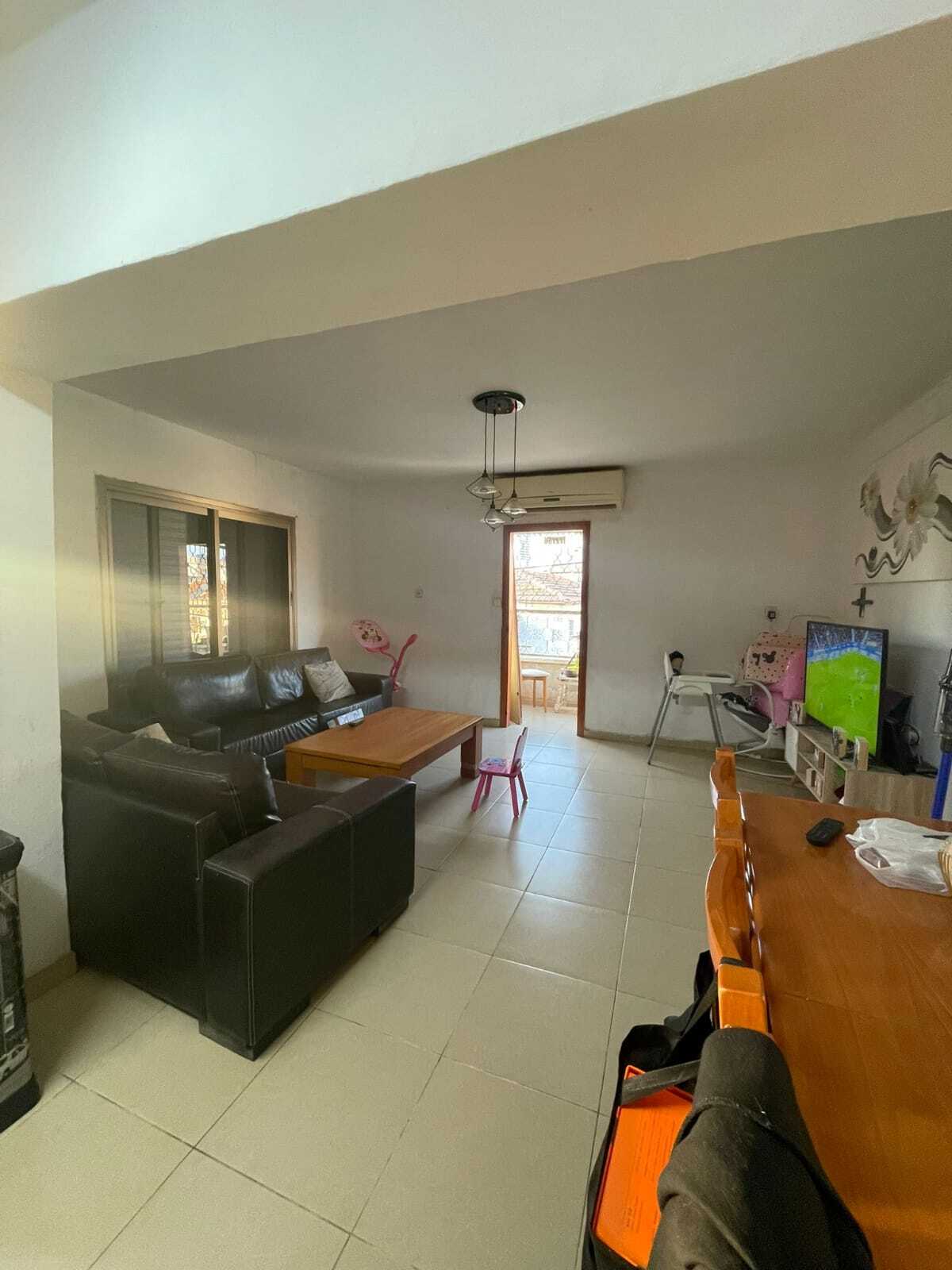 שכונה א' דירה 3.5 חד' 