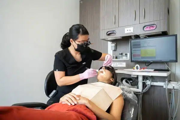 How Long Does Teeth Bonding Houston Really Last