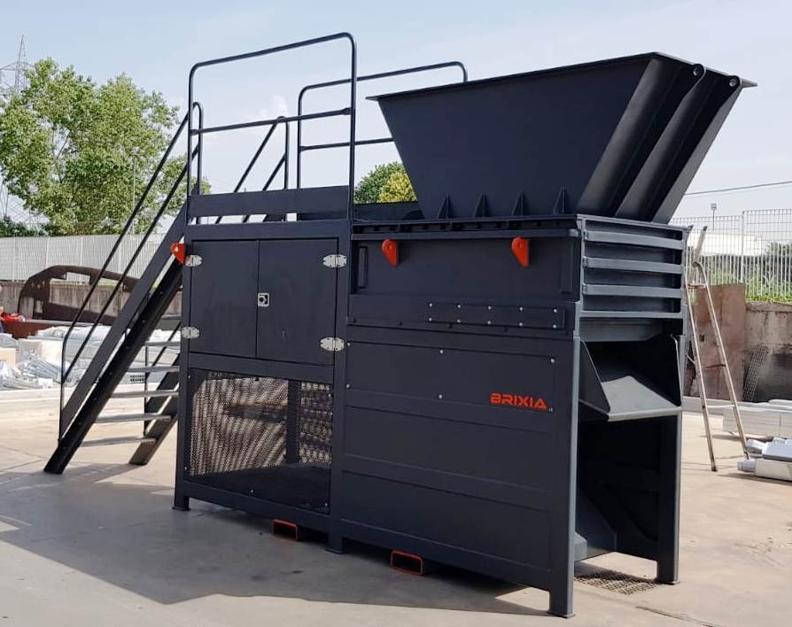 Presse Bull Brixia Engine Crusher