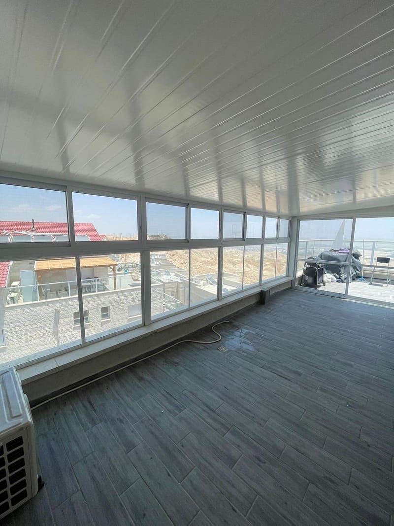 המרפסות שלנו 