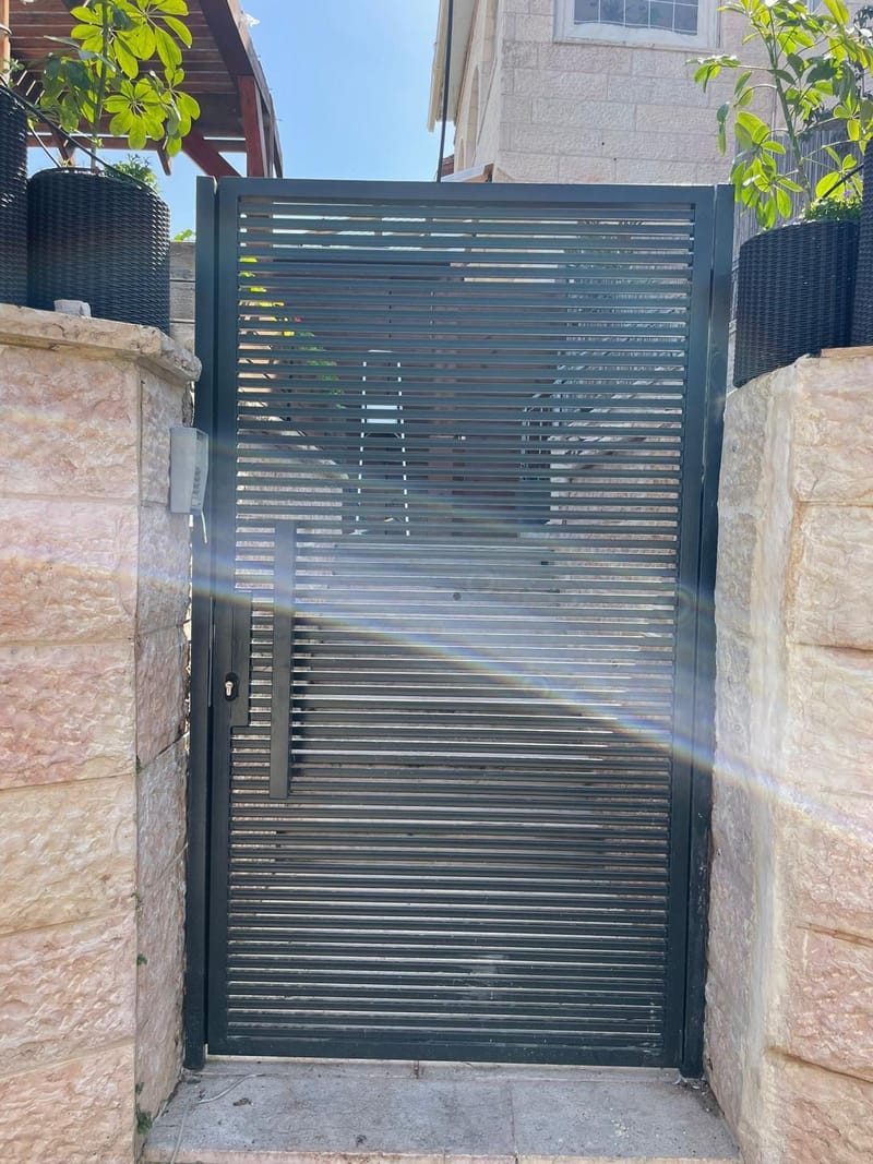 שערי אלומיניום וברזל 