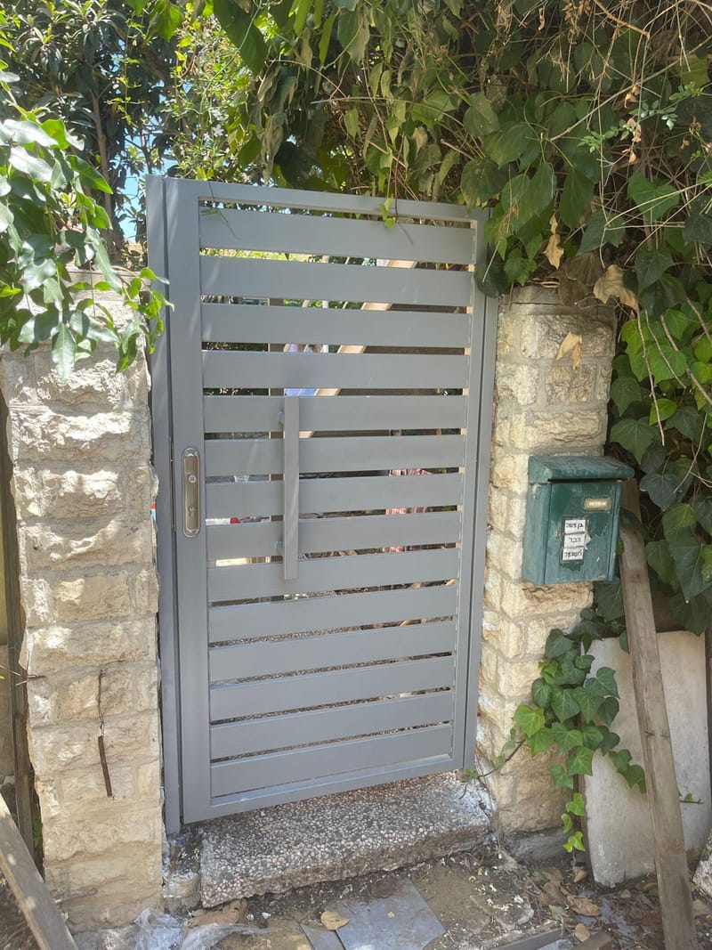 שערי אלומיניום וברזל 