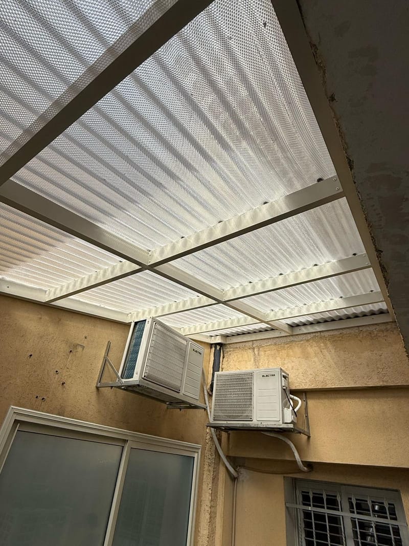 פרגולות קונסטרוקציה לסנטף ללא הצללה 