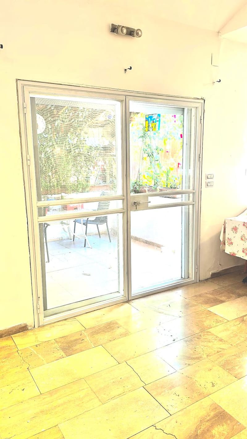 חלונות / ויטרינות פרופיל בלגי 7300 /4300