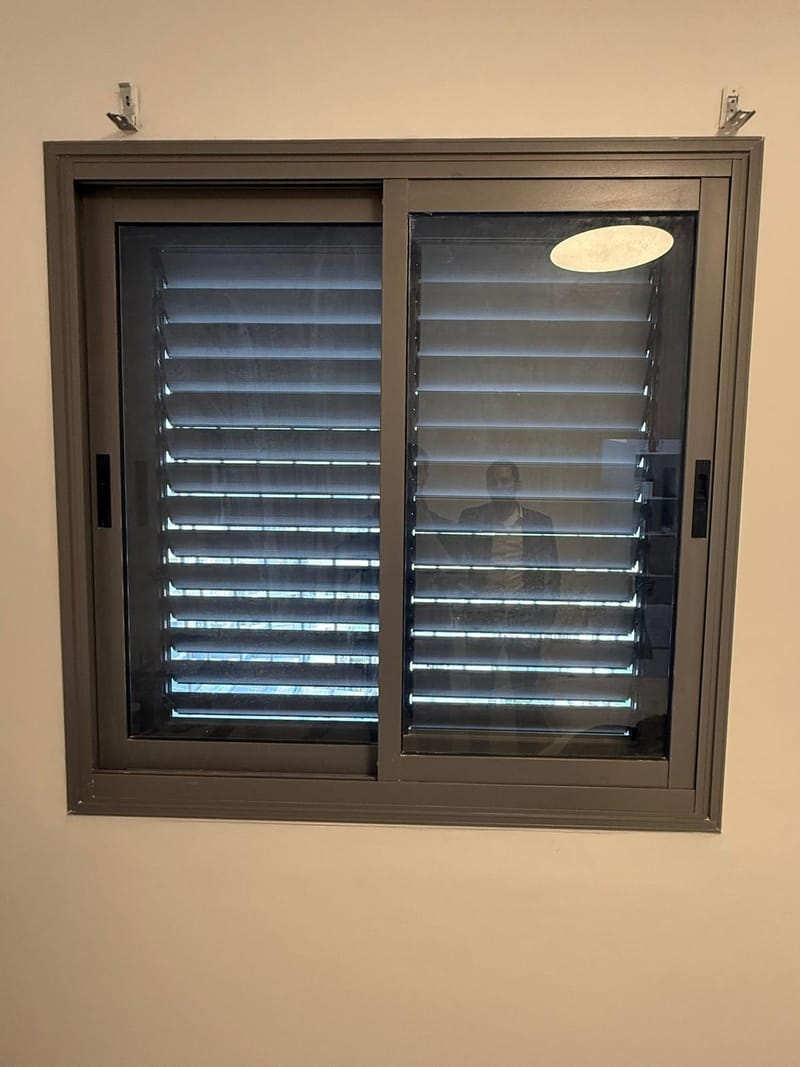 חלונות / ויטרינות סטנדרט  7000/9000 