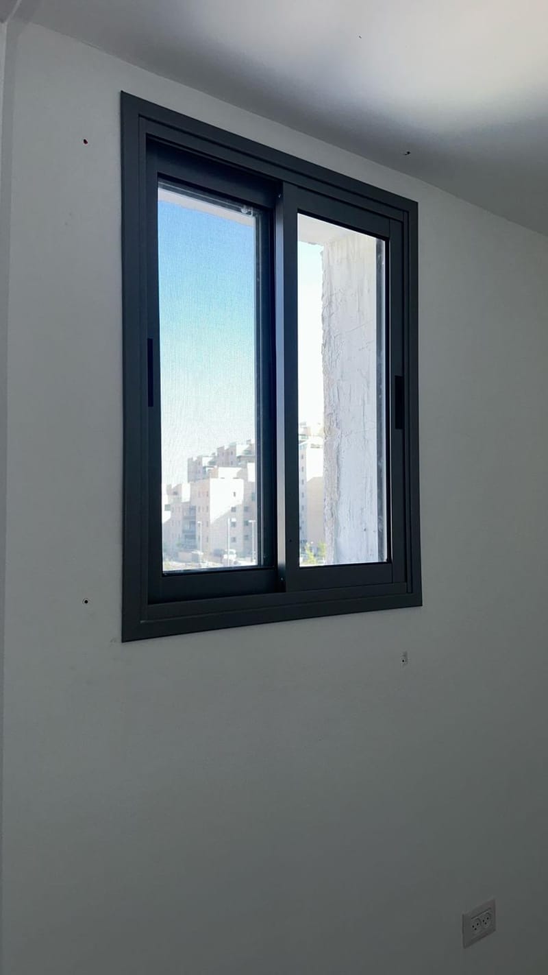 חלונות / ויטרינות סטנדרט  7000/9000 