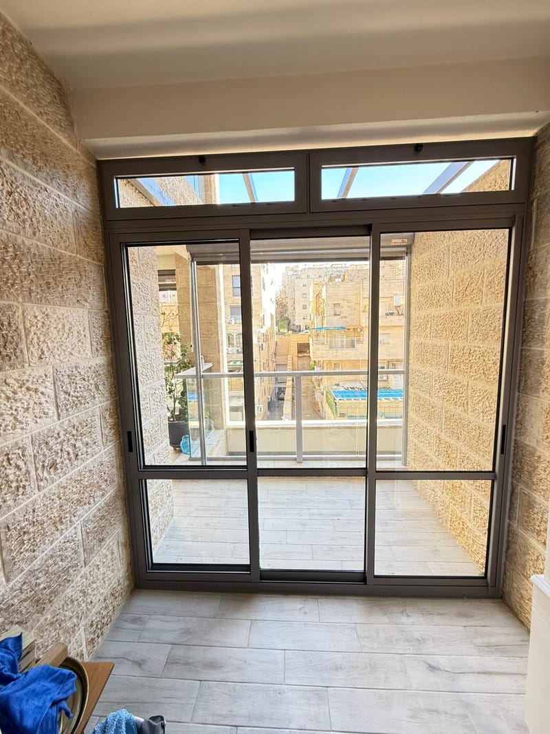 חלונות / ויטרינות סטנדרט  7000/9000 