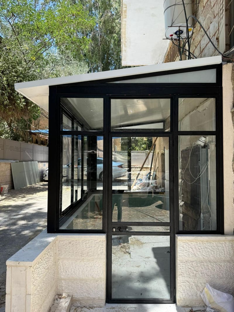 דלתות אלומיניום 