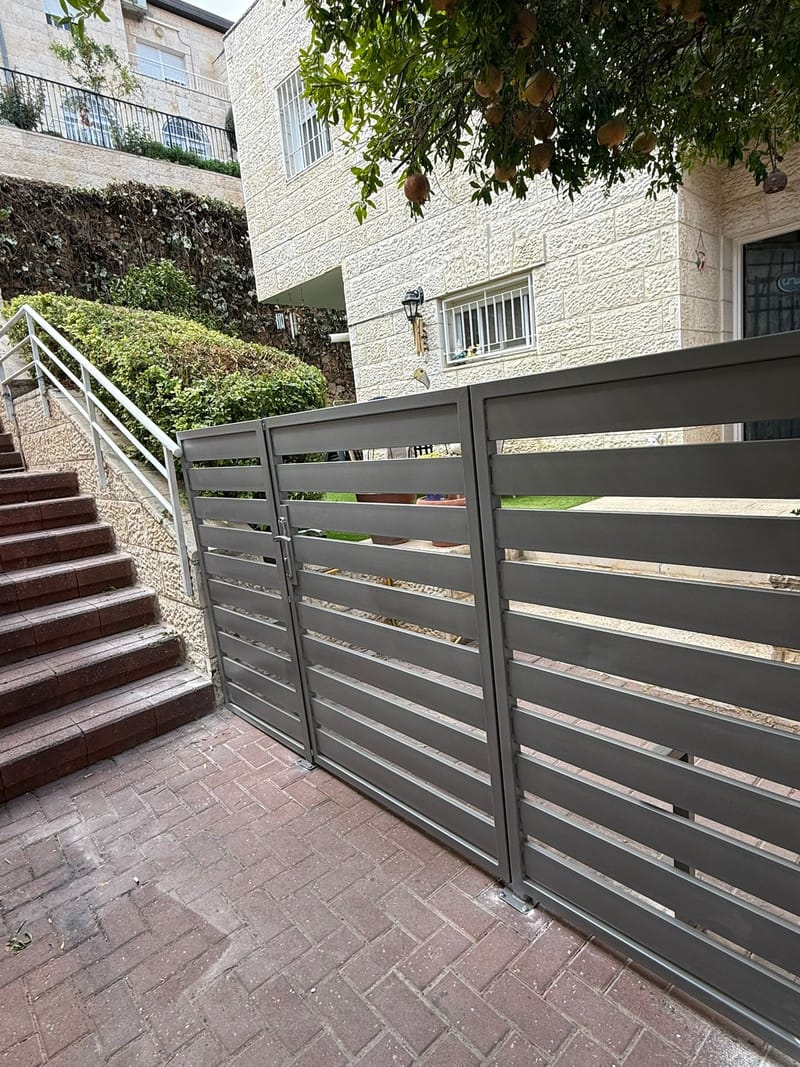 שערי אלומיניום וברזל 