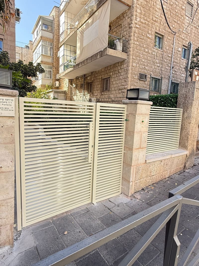 שערי אלומיניום וברזל 