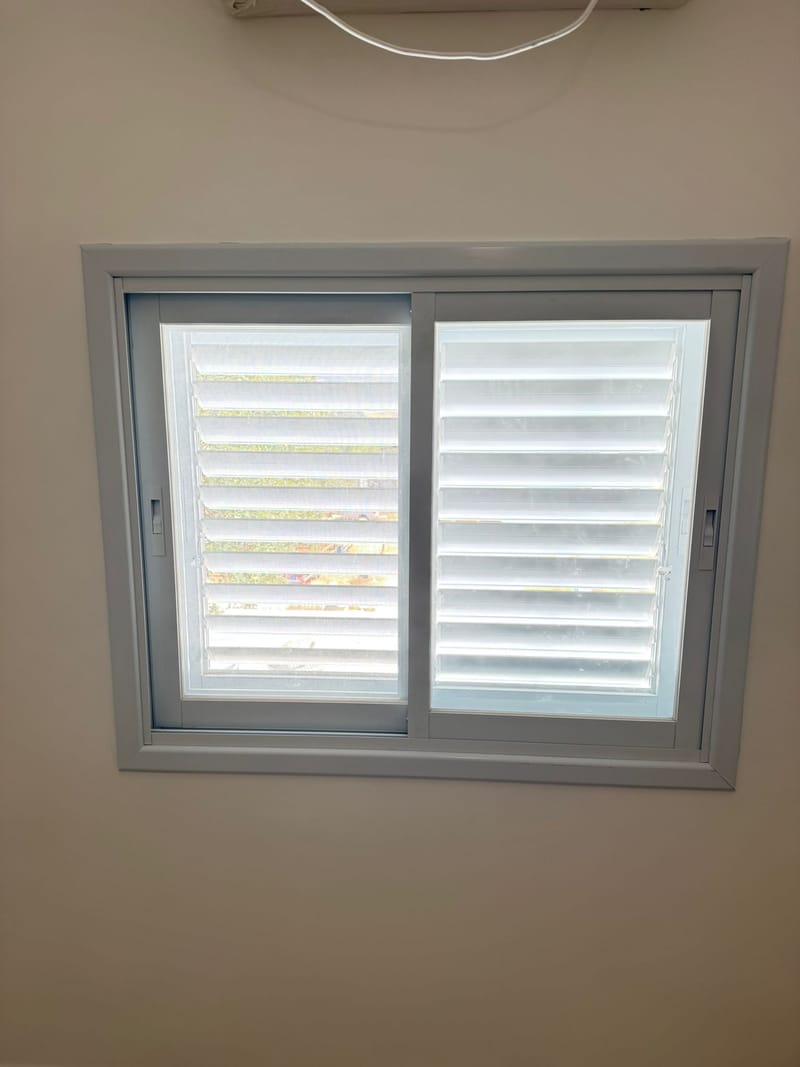 חלונות / ויטרינות סטנדרט  7000/9000 