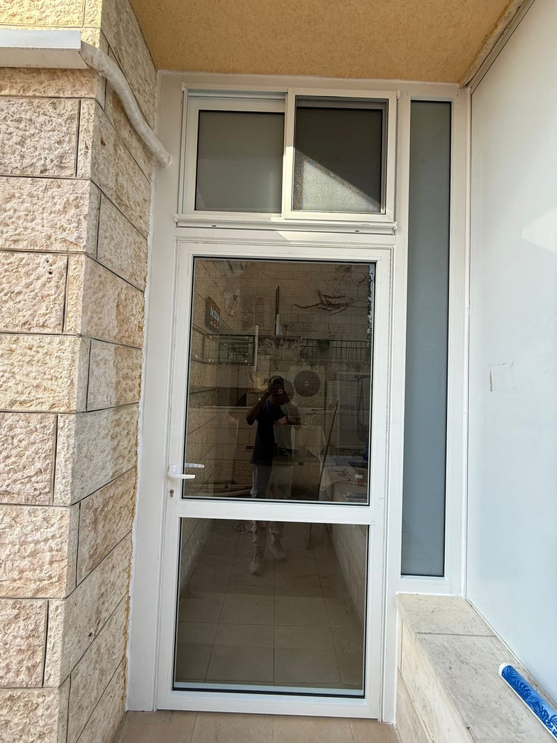 דלתות אלומיניום 