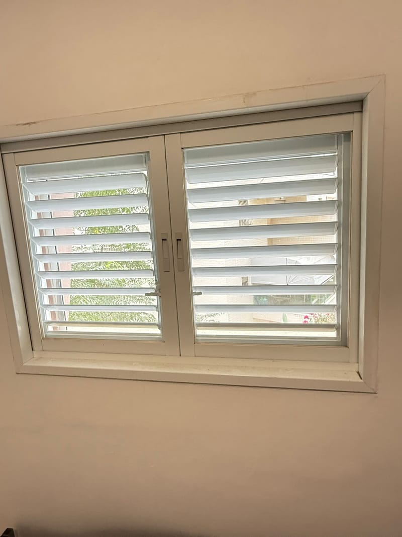 תריסי אור / ארגז חיצוני / רפרפת 