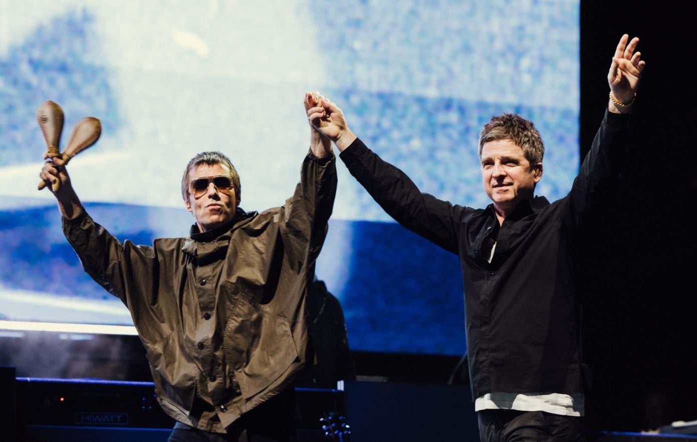 Oasis Join War Child's 'Help (2)'