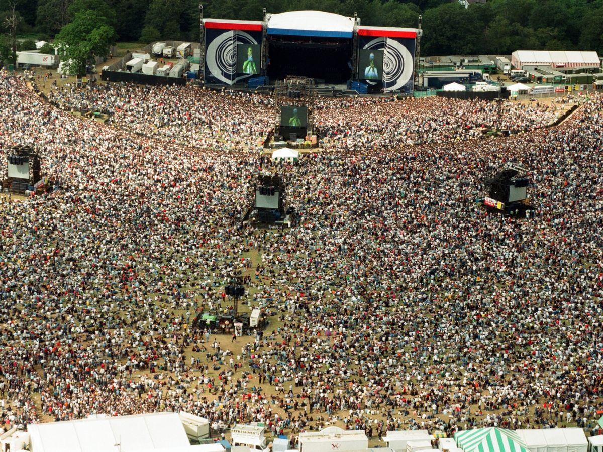 Oasis at Knebworth in August 1996