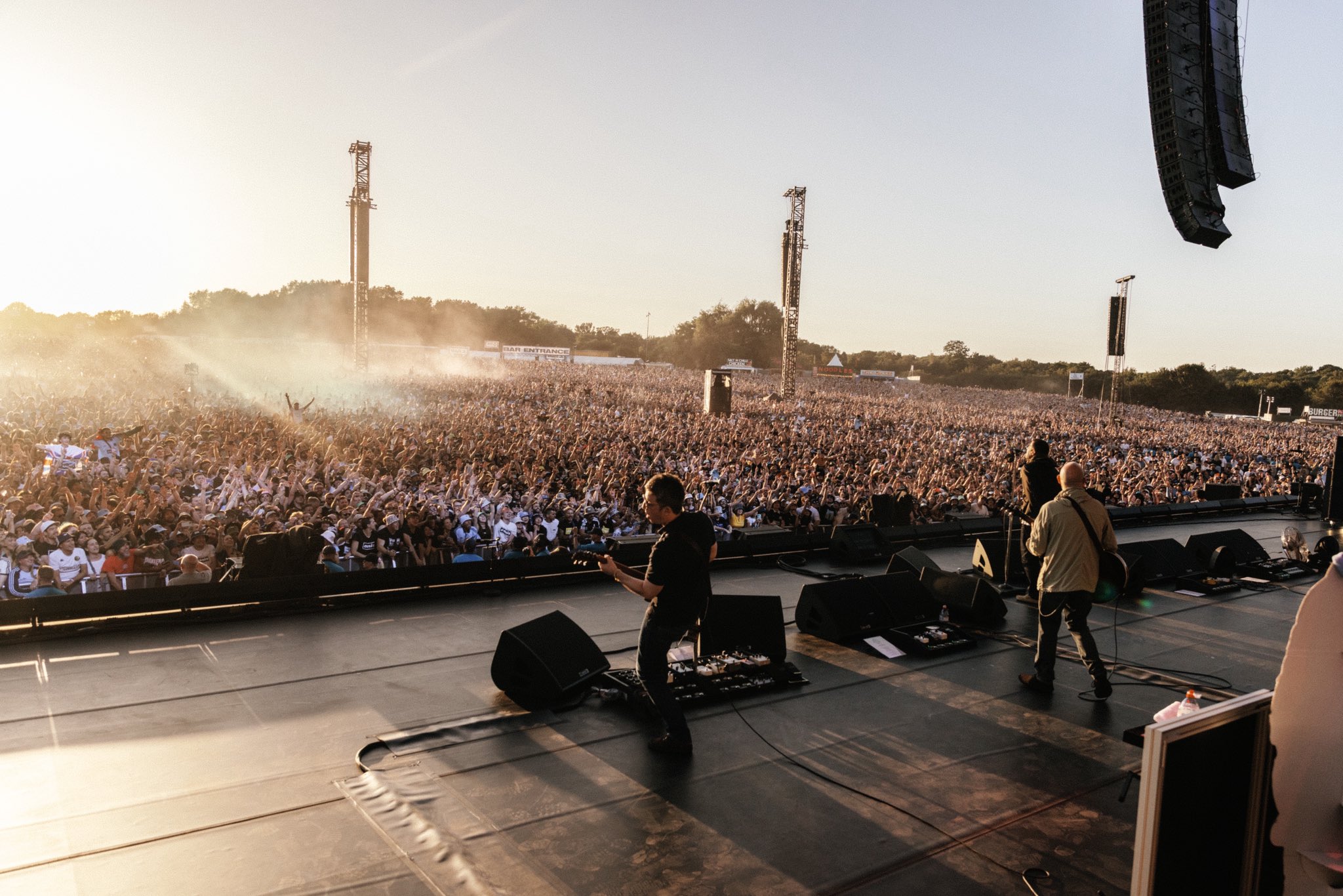 Oasis on stage at Heaton Park 2025