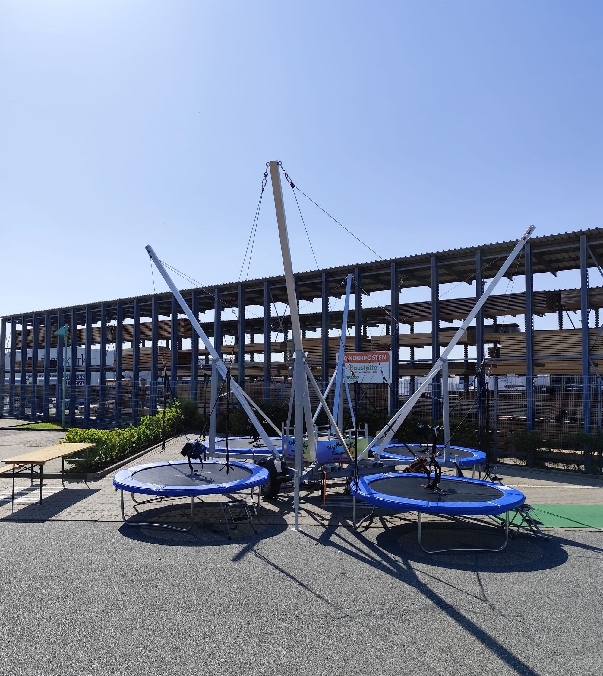Mobiles Bungee Trampolin - Quarter Jump Mieten