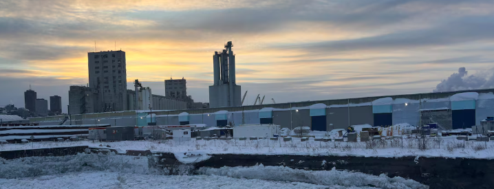 Le 5 janvier 2026 - Ici Radio Canada - Effondrement d’une partie du quai 25 au port de Québec