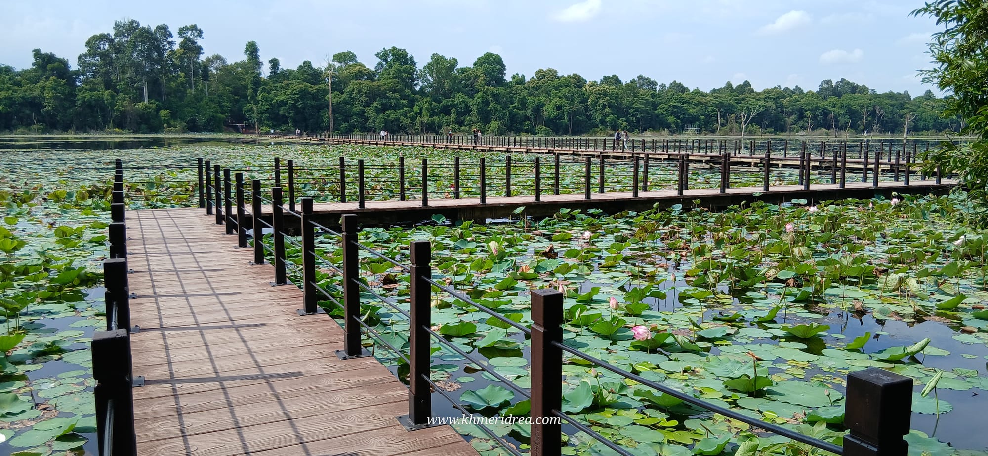 Neak Poan Temple