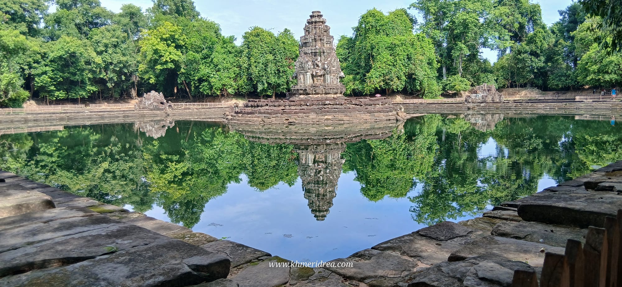 Neak Poan Temple
