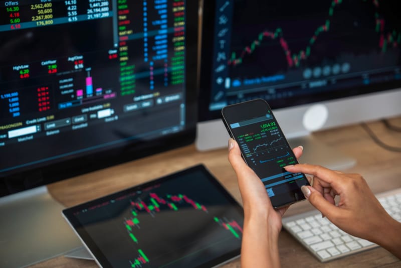 نصائح قبل الدخول في الأسهم: 18 خطوة ذكية تحمي أموالك وتضمن نجاحك