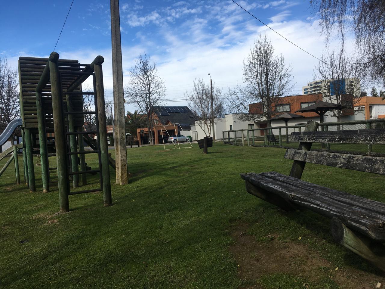 Vende casa en Loteo Jardín Esmeralda - Sector Las Rastras, Talca