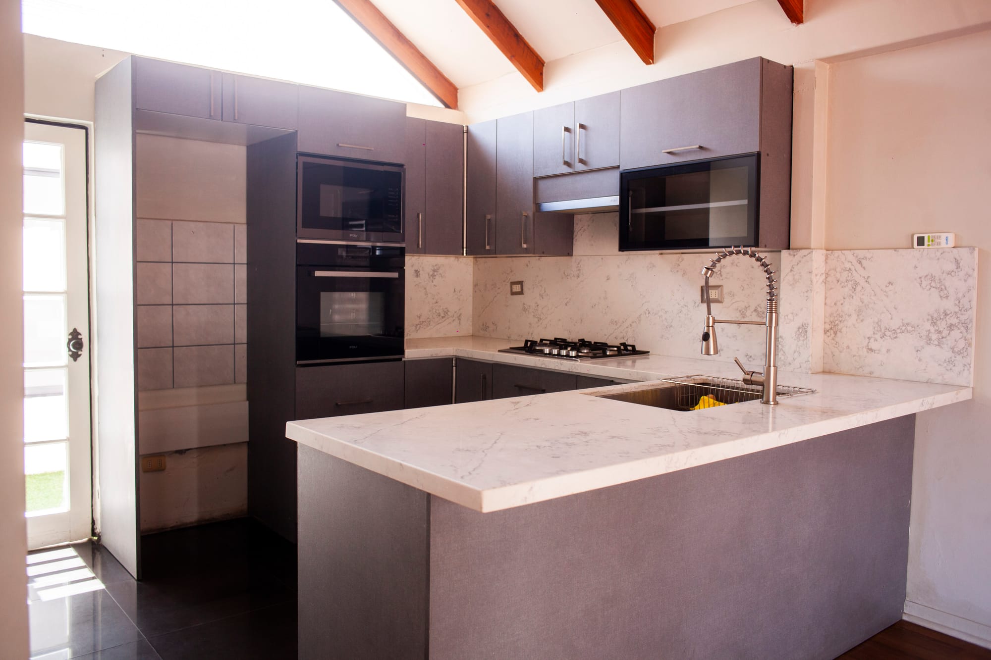 CASA EN VENTA Loteo Prosperidad, Talca - Remodelada + Dúplex