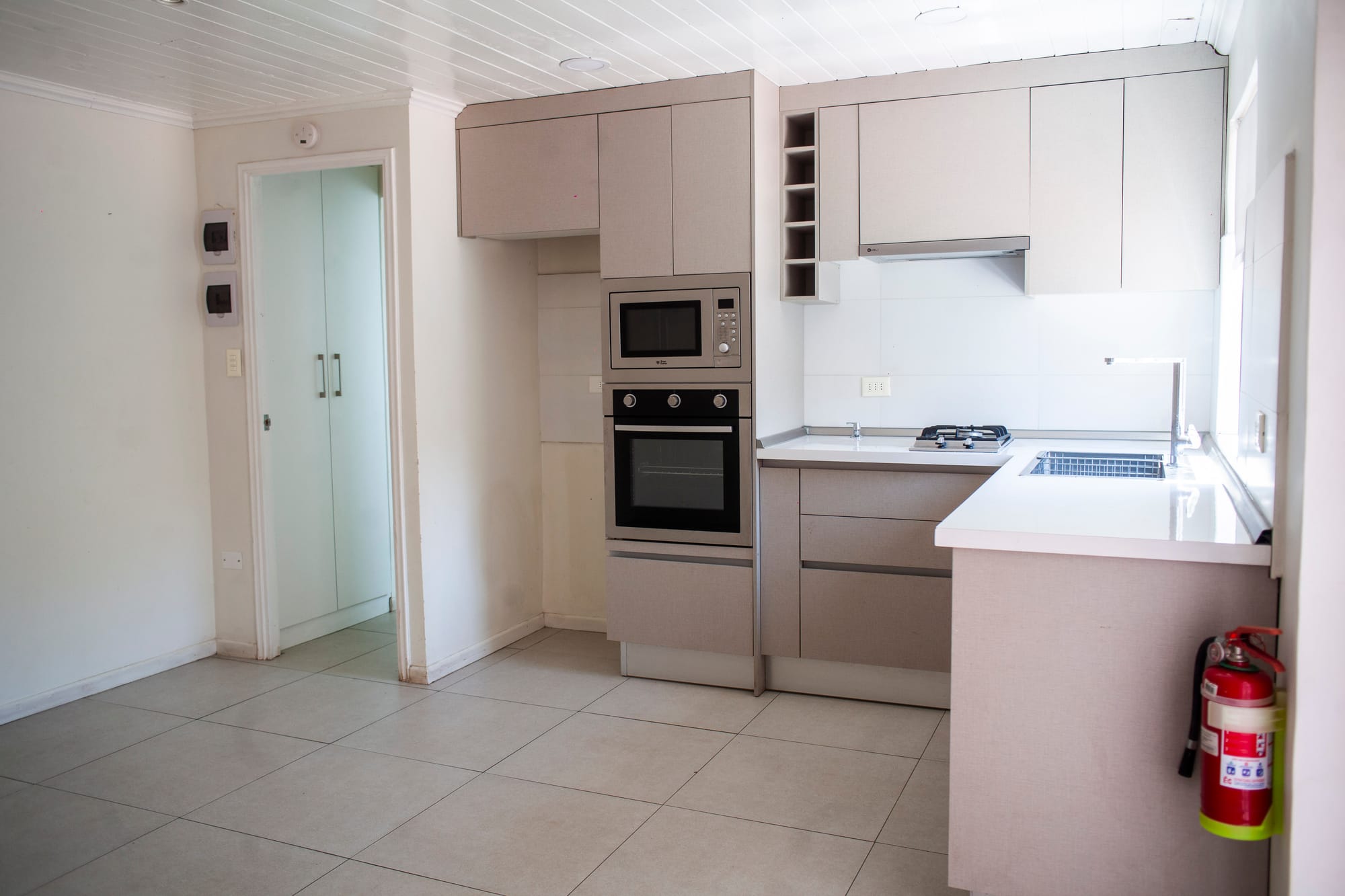 CASA EN VENTA Loteo Prosperidad, Talca - Remodelada + Dúplex