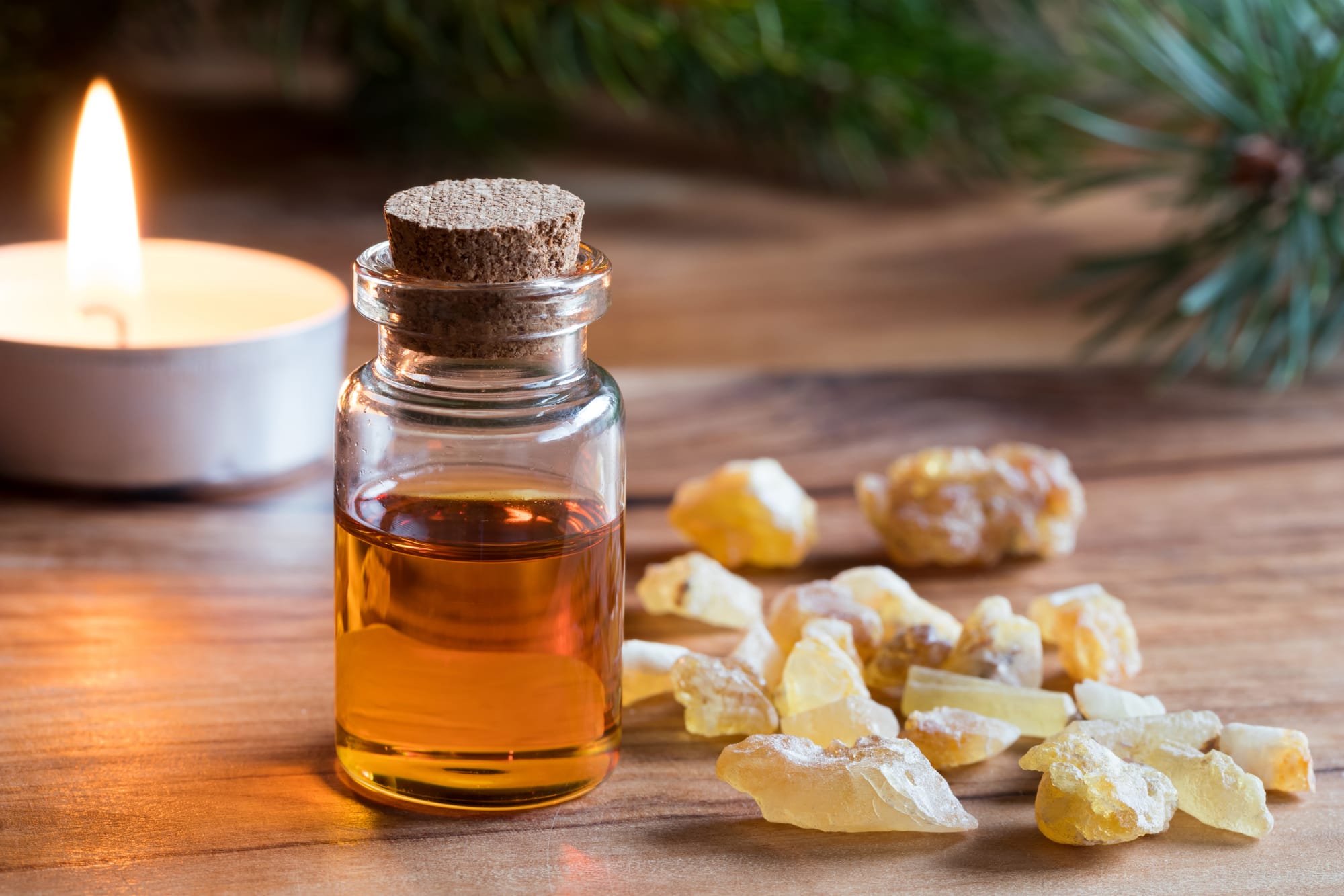 Natural Castor Oil and Frankincense: The Duo That Nourishes Skin and Hair from Root to Tip