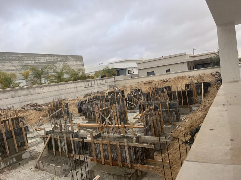 התקדמות בניה 