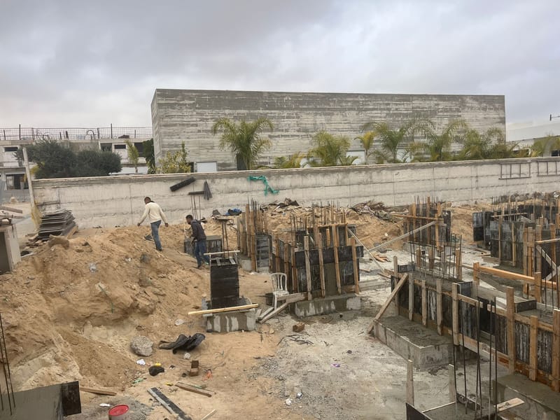 התקדמות בניה 