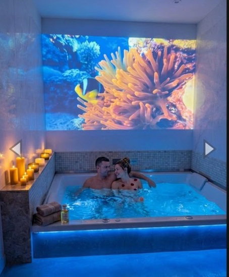 RITUEL COCOONING PREMIUM EN DUO-BALNÉOTHÉRAPIE EN CABINE PRIVÉE 30MN & MASSAGE CALIFORNIEN 60MN - PAUSE GOURMANDE