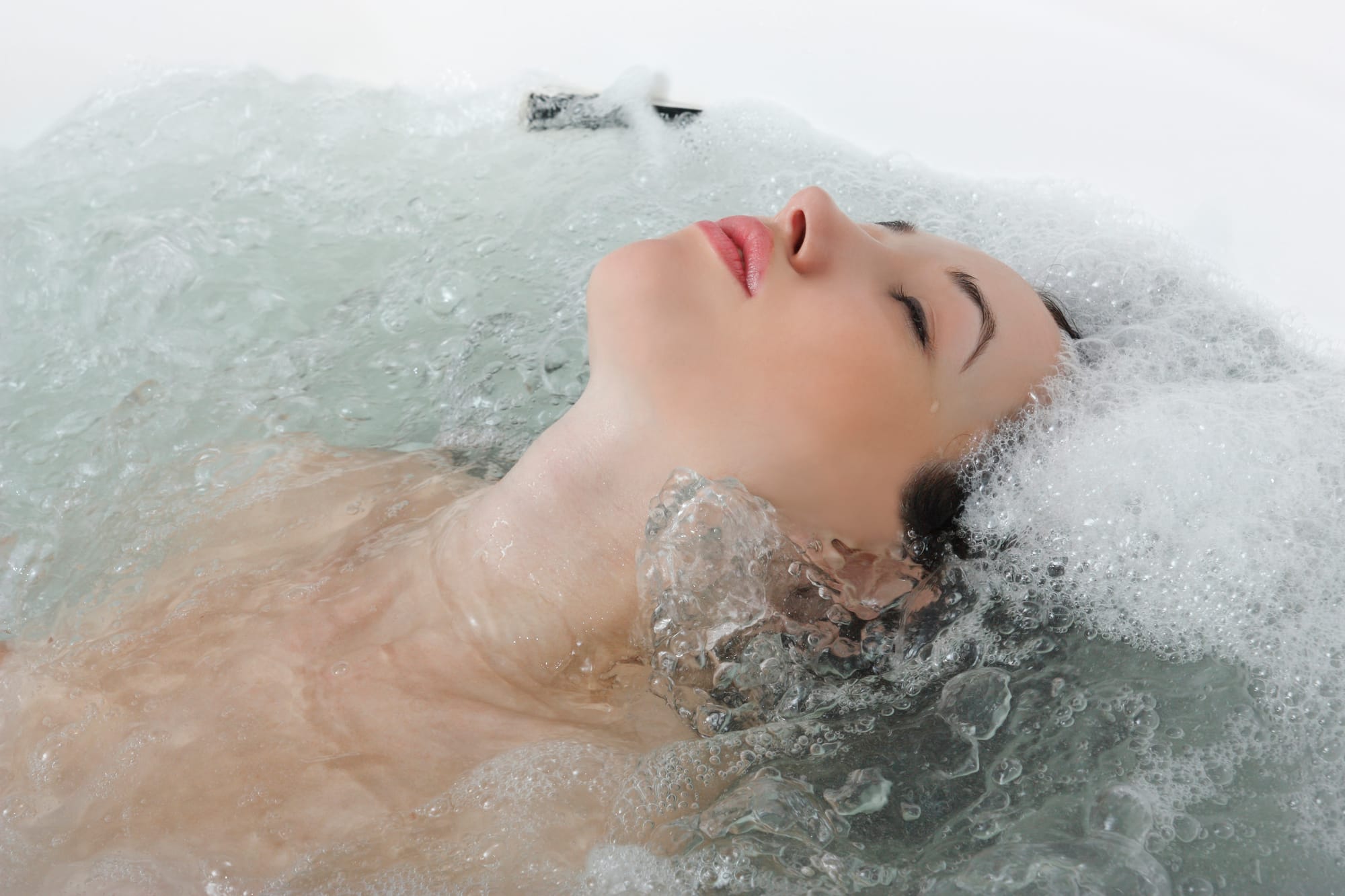 SOLO - BALNEOTHERAPIE EN CABINE PRIVATIVE & MASSAGE RELAXANT