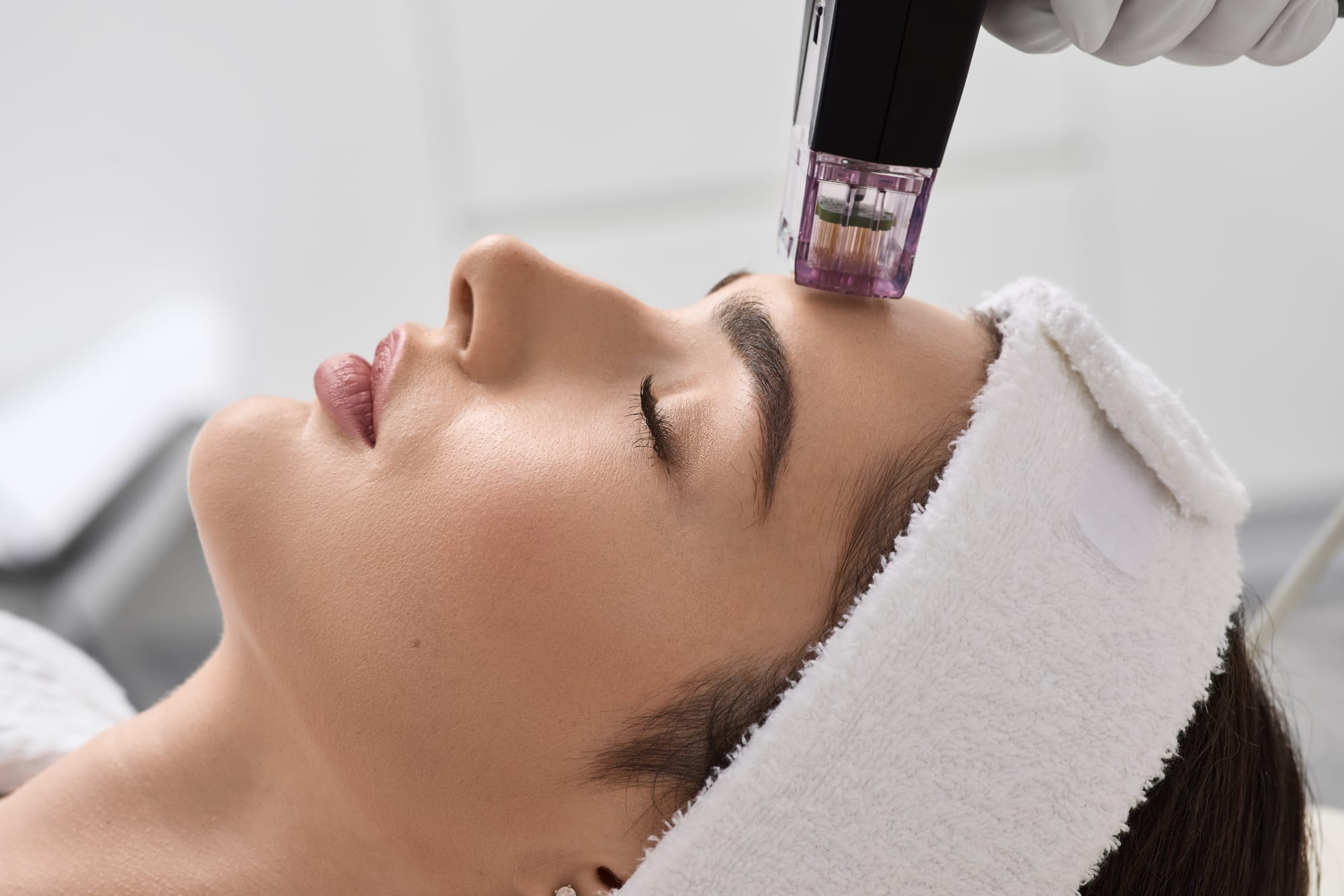❤️ Soin Visage LPG Anti-âge Fermeté (35mn) & Massage relaxant Corps (40mn)