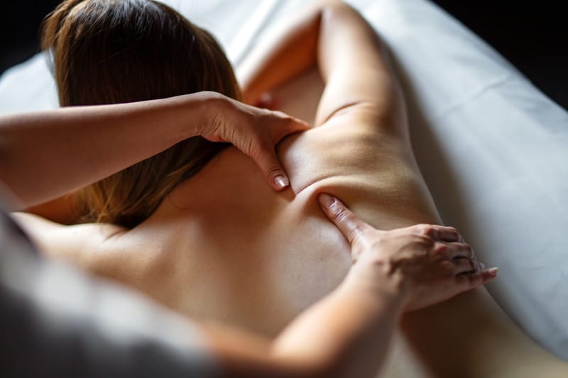 SOLO - MASSAGE CORPS BIEN-ÊTRE (30MN-90MN)