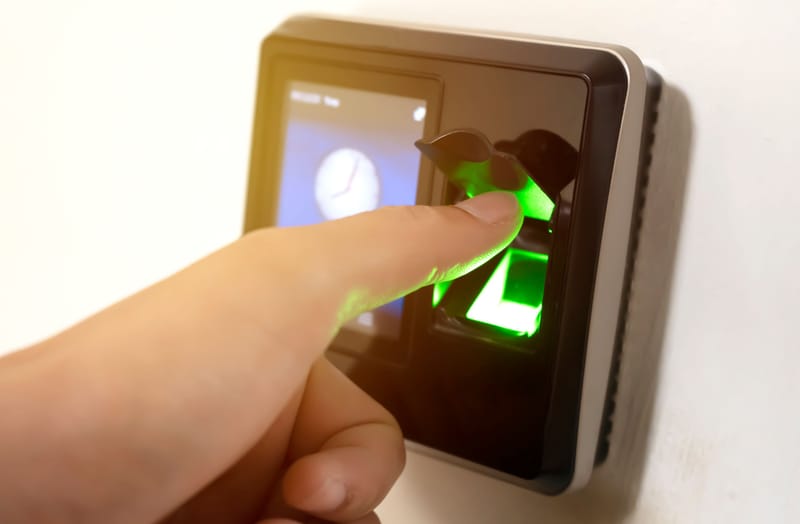 انظمة الحضور والانصراف ( البصمة )