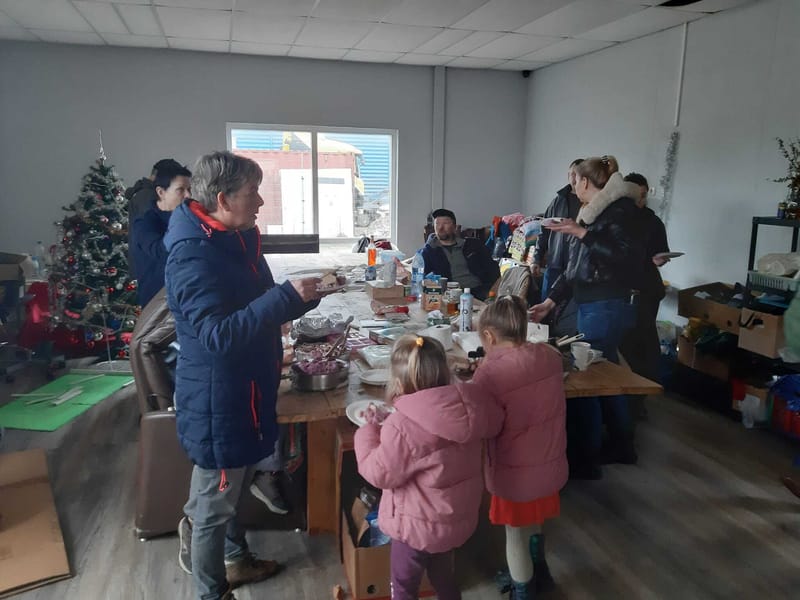 Vrachtwagen inladen voor Kharkiv