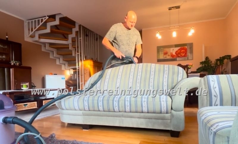 Polsterreinigungswelt meldet sich aus dem Urlaub 🧳 zurück 🙋‍♂️.