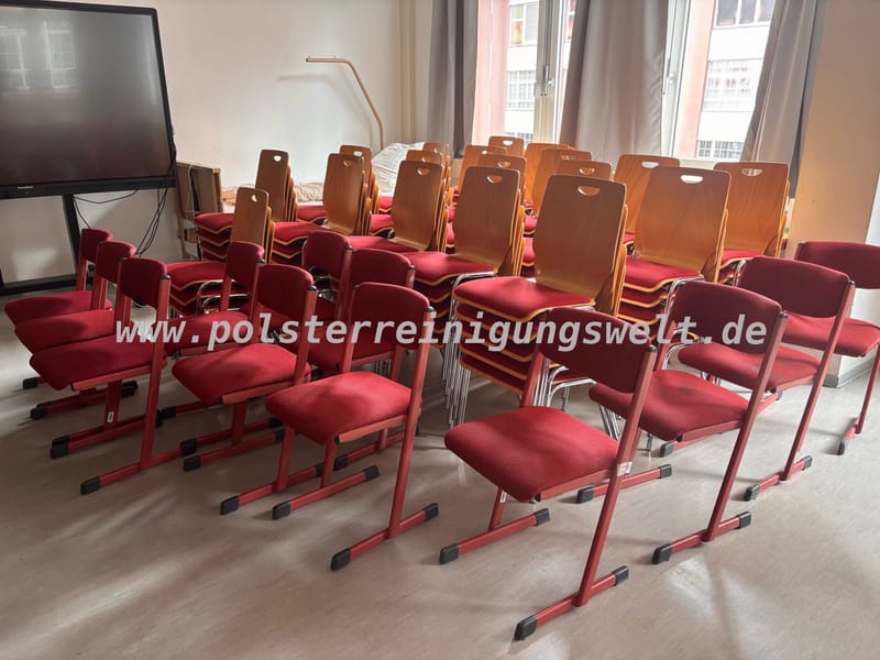 Polsterreinigungswelt bei der AWO-Akademie Mitteldeutschland