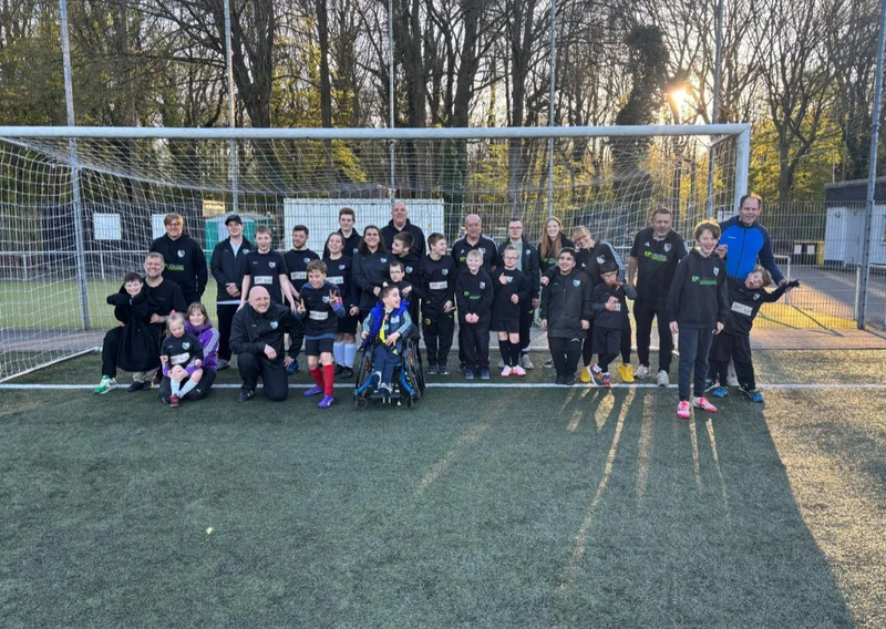 Handicap-Fußball >>>